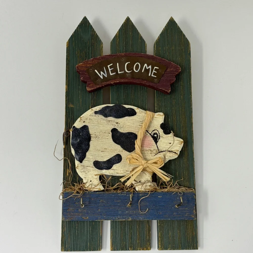 Rustic Wooden Welcome Sign White Black Pig Green Picket Fence Three Key Hooks